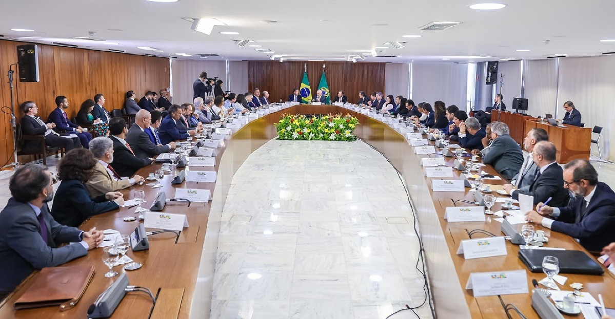 Brasil assume presid&ecirc;ncia do G20 pelos pr&oacute;ximos 12 meses; pa&iacute;s tamb&eacute;m assume o B20