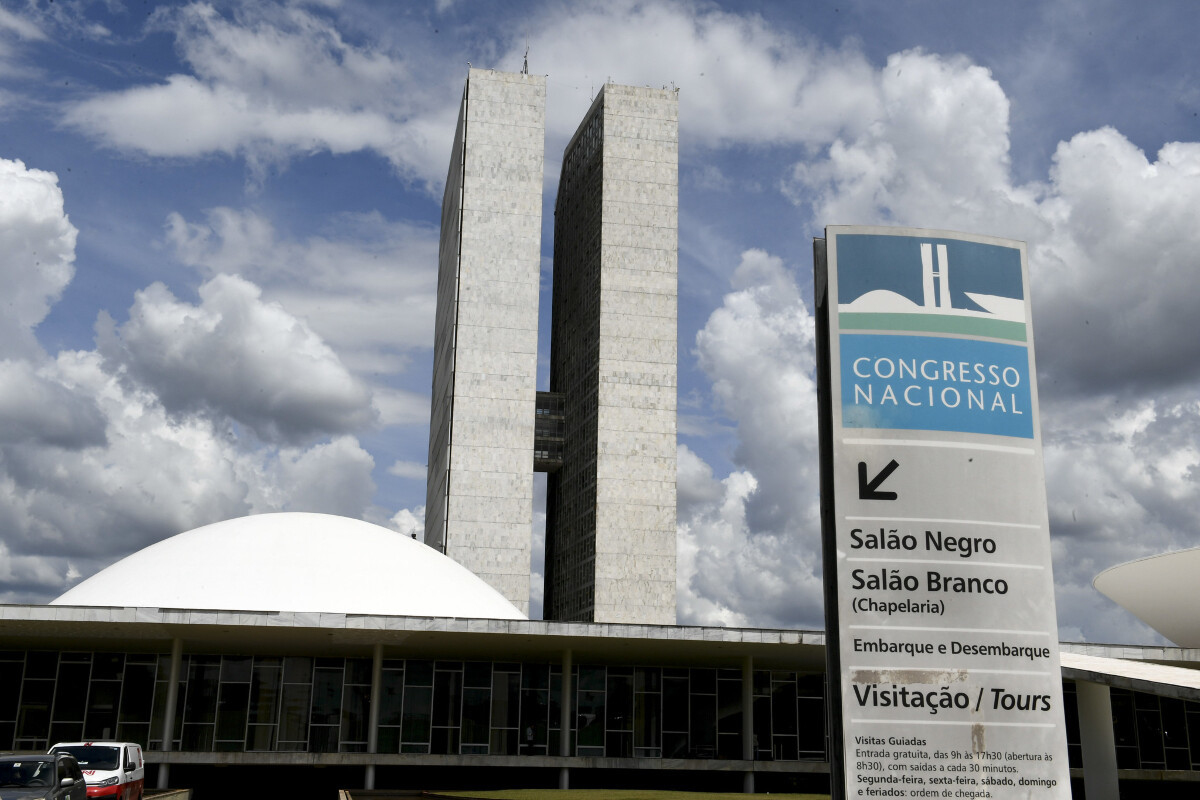 Reforma tribut&aacute;ria: Senado inclui trava para evitar aumento de carga de impostos e n&atilde;o cumulatividade