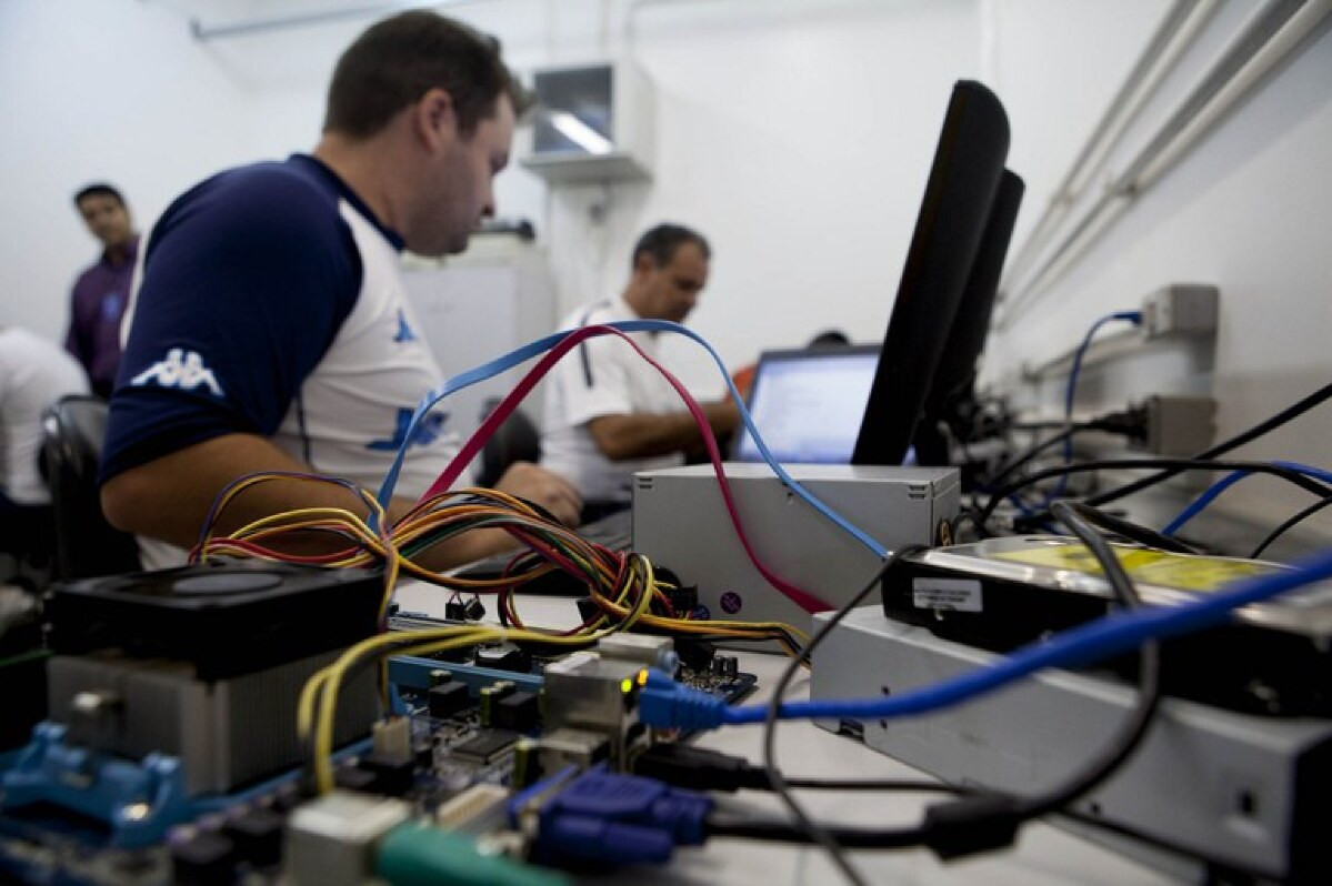 Ensino técnico: jovens qualificados recebem 32% a mais