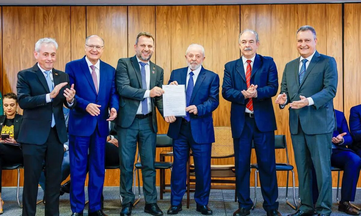Bancos p&uacute;blicos investem R$ 56 bi em projetos de estados e munic&iacute;pios