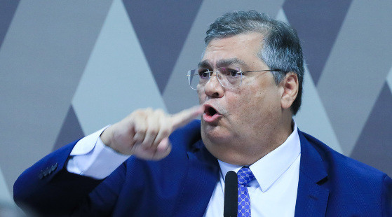 Dino rebate críticas da oposição sobre atuação no 8 de janeiro