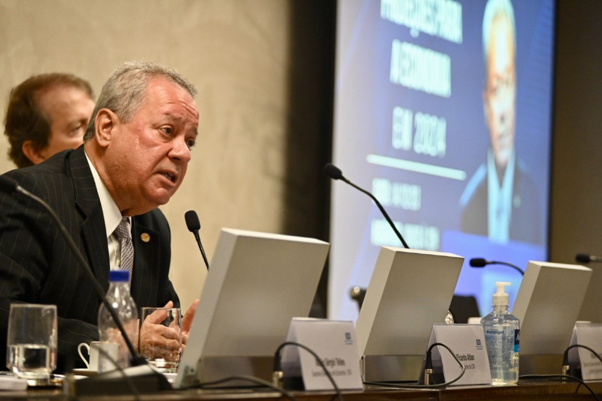 Confedera&ccedil;&atilde;o Nacional da Ind&uacute;stria projeta crescimento de 1,7% no PIB em 2024