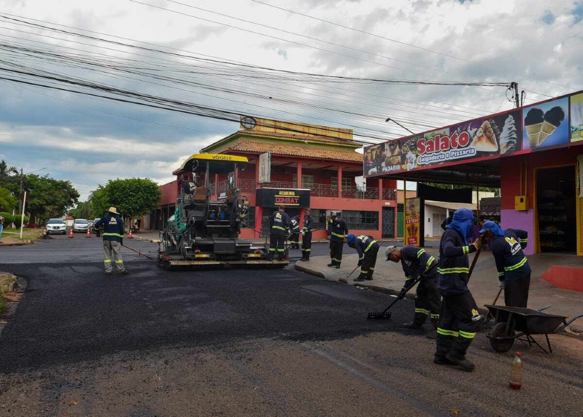  Moradores do Tijuca comemoram início do recapeamento executado