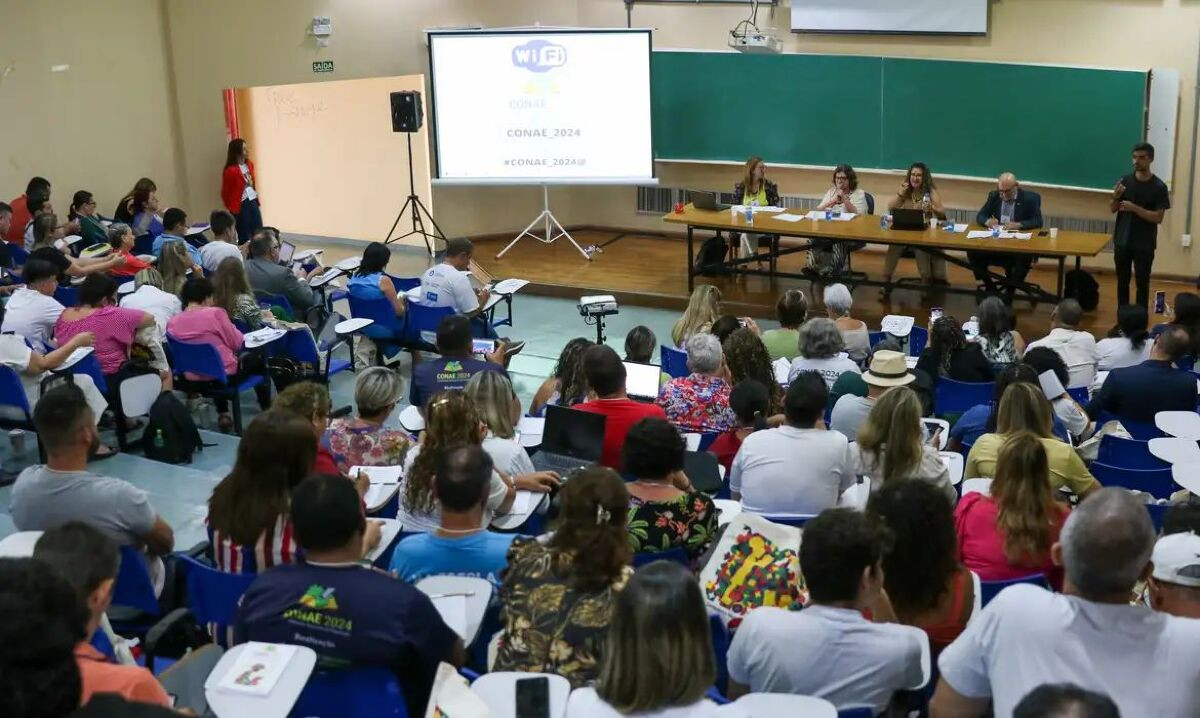 Questões de gênero são foco em conferência sobre educação em Brasília