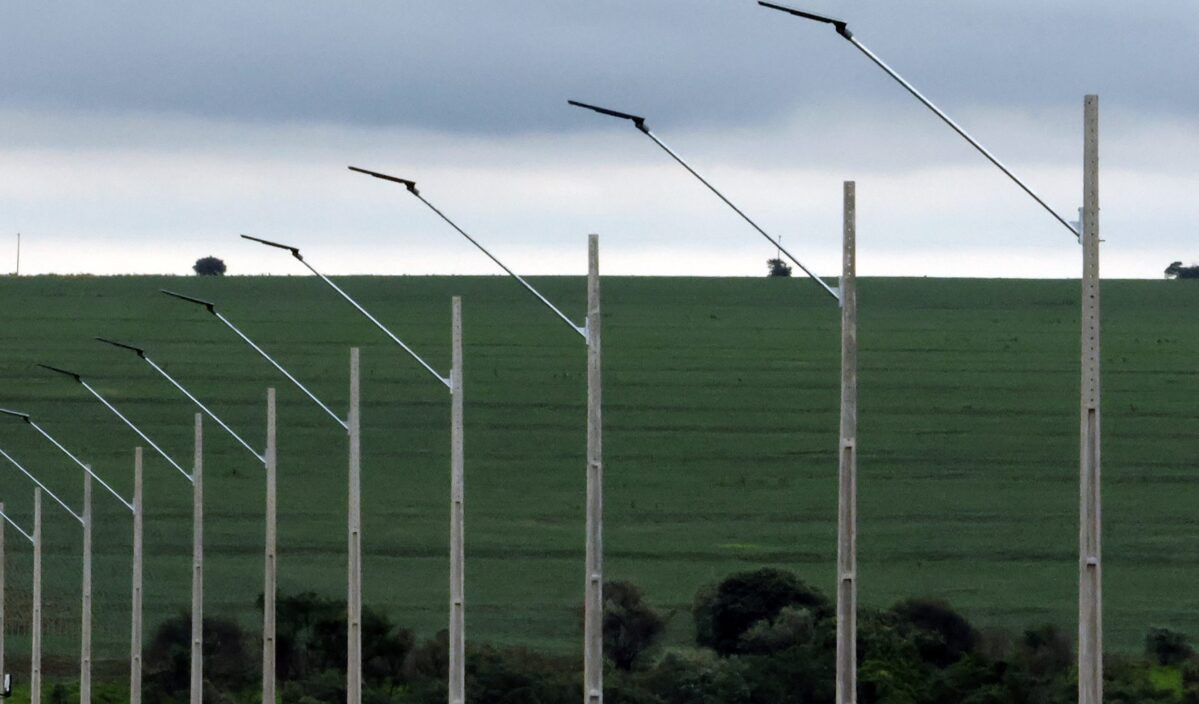 Seilog planeja investir neste ano mais de R$ 14 milhões em iluminação pública de LED solar 
