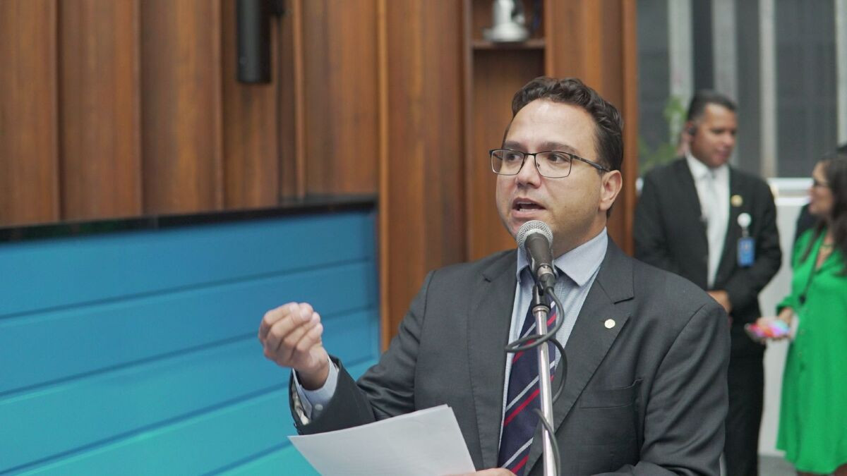 Deputado Estadual Pedrossian Neto apresenta projeto de lei sobre transparência na fila de espera do SUS