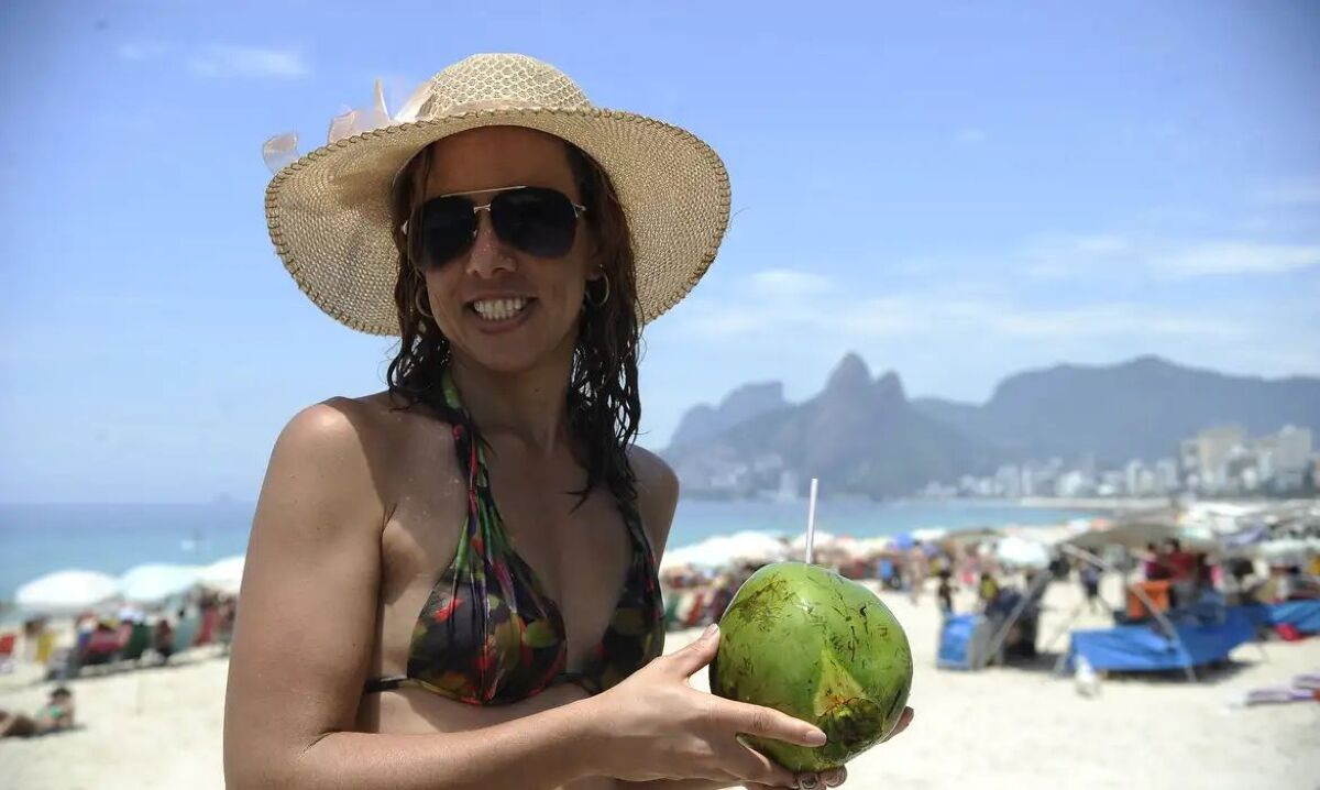 M&eacute;dicos alertam sobre riscos para a sa&uacute;de ocular durante o carnaval