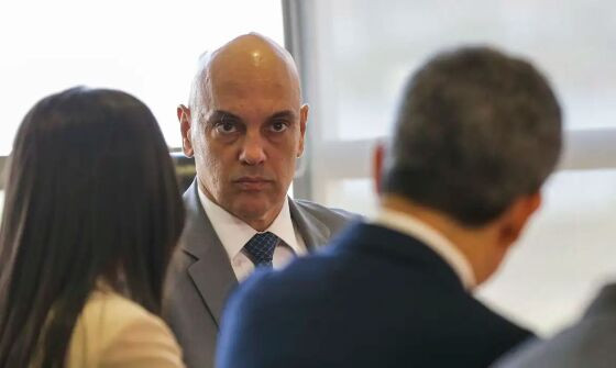 Bolsonaro pede afastamento de Alexandre de Moraes de relatoria