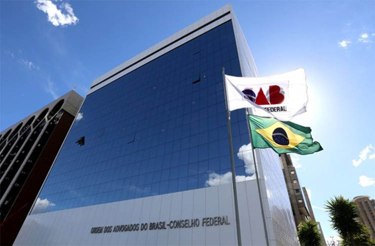 ColunaMarcoEusébio