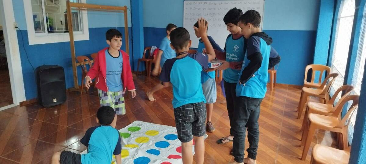 Moreninhas recebe quadra recreativa que atenderá 100 crianças