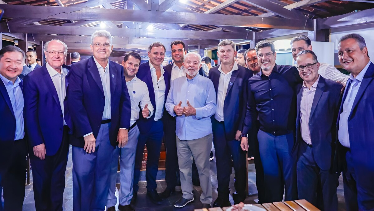 Lula recebe produtores de frutas para churrasco na Granja do Torto
