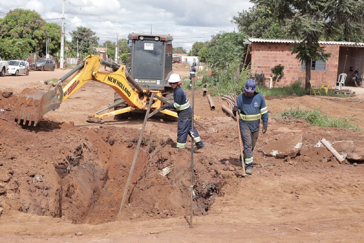 Prefeitura fiscaliza obra de saneamento básico na Homex