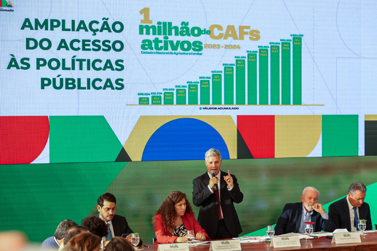 Ministro diz que governo atendeu reivindicação do MST em Pernambuco