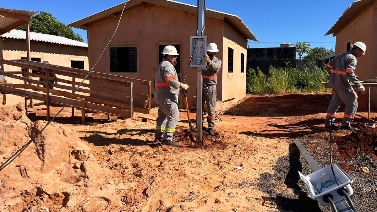 Padrões de energia elétrica serão instalados na comunidade Mandela