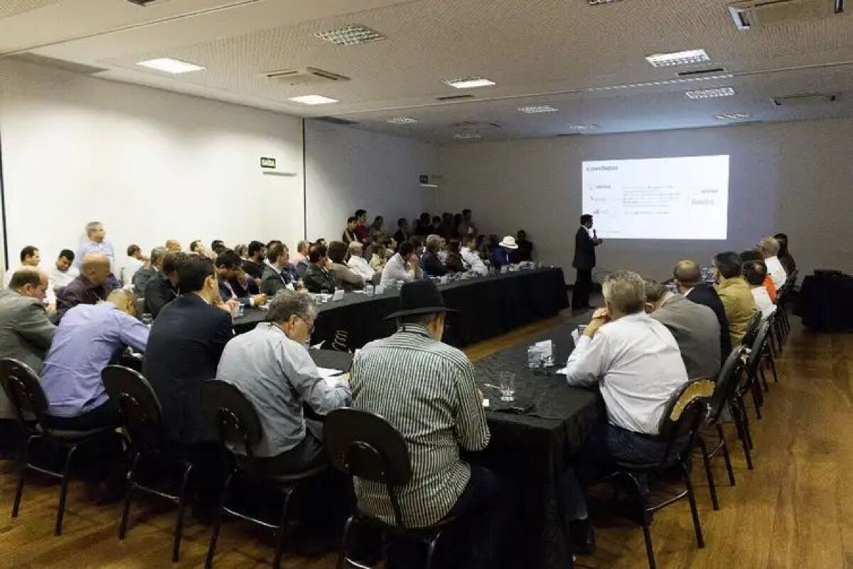Caso Samarco: mineradoras prop&otilde;em mais R$ 90 bi para reparar danos