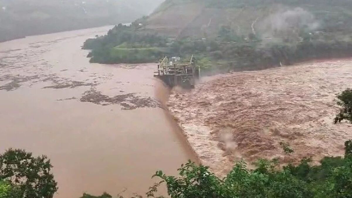 Barragem se rompe parcialmente no Rio Grande do Sul