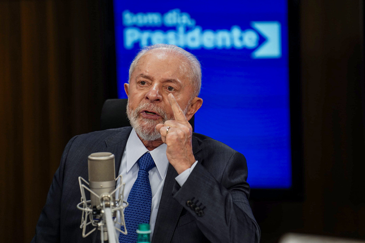 Lula exalta trabalho de voluntários no RS e condena fake news