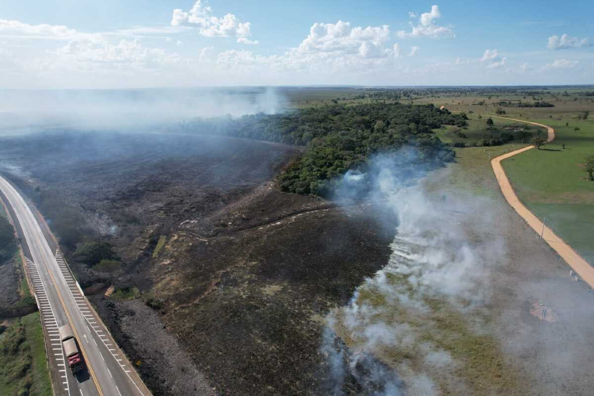 Incêndio: Corpo de Bombeiros é mobilizado em Corumbá e Naviraí