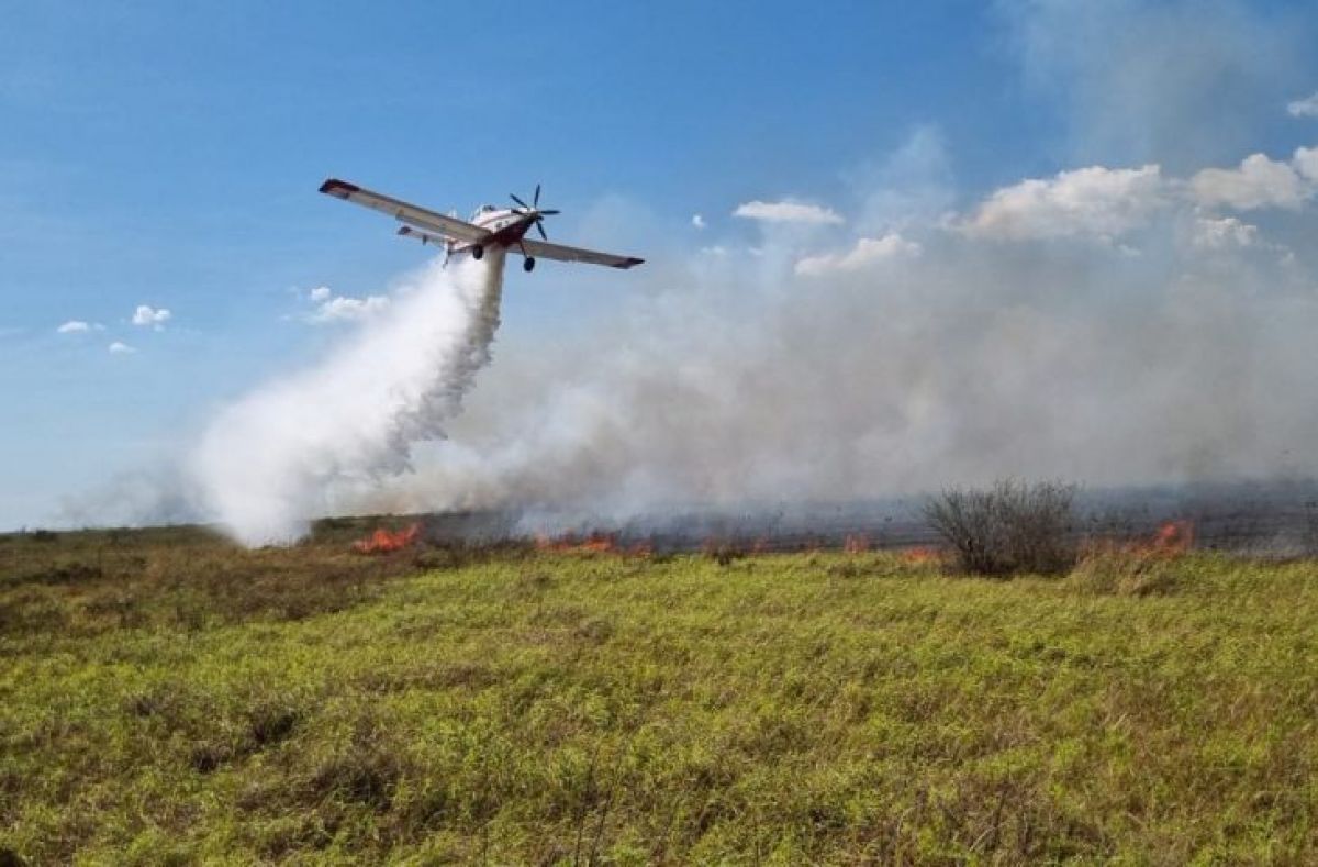 Combate aos incêndios florestais e resgate de famílias ribeirinhas continuam no Pantanal 