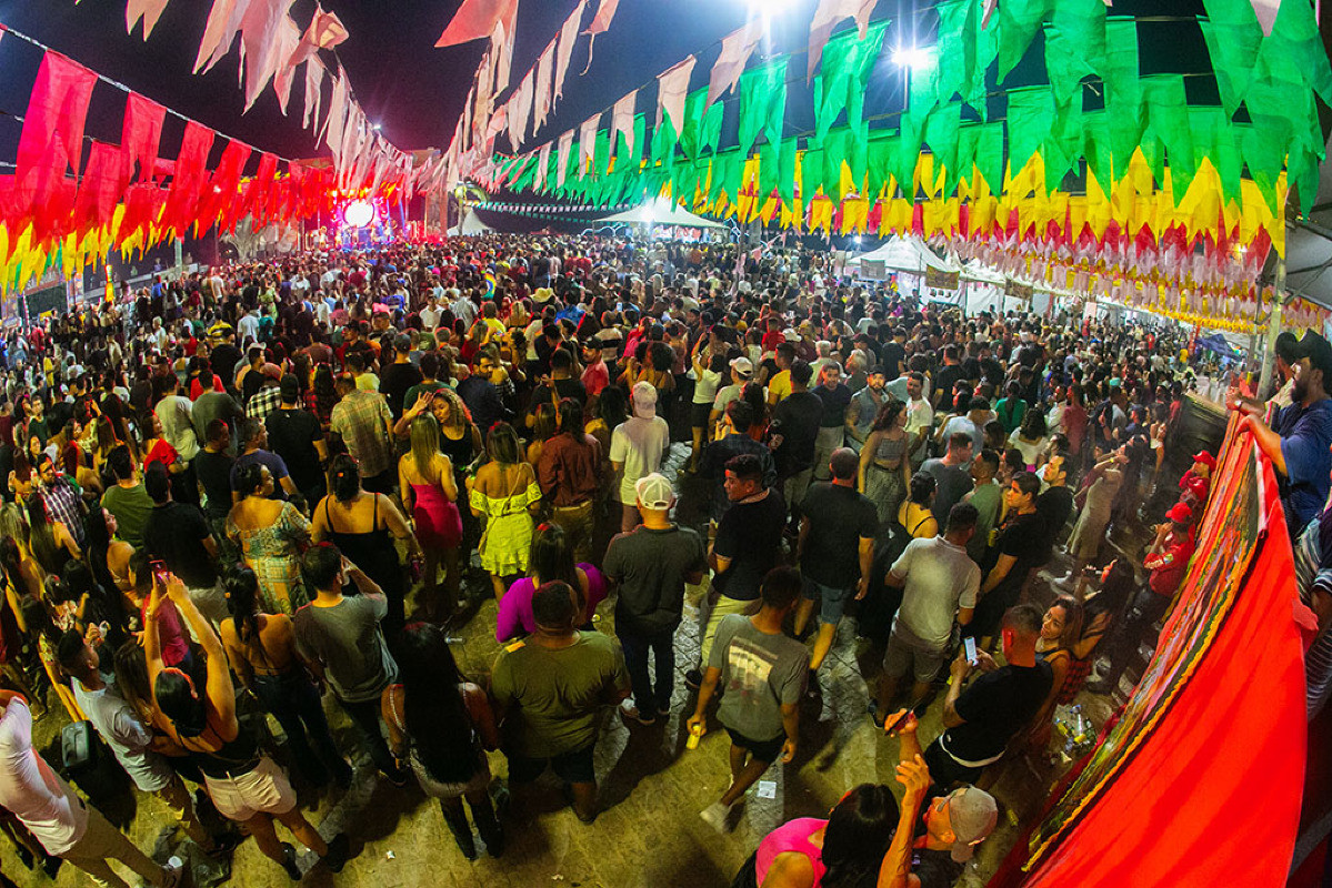 Principal noite do Arraial do Banho de São João atraiu cerca de 35 mil festeiros 