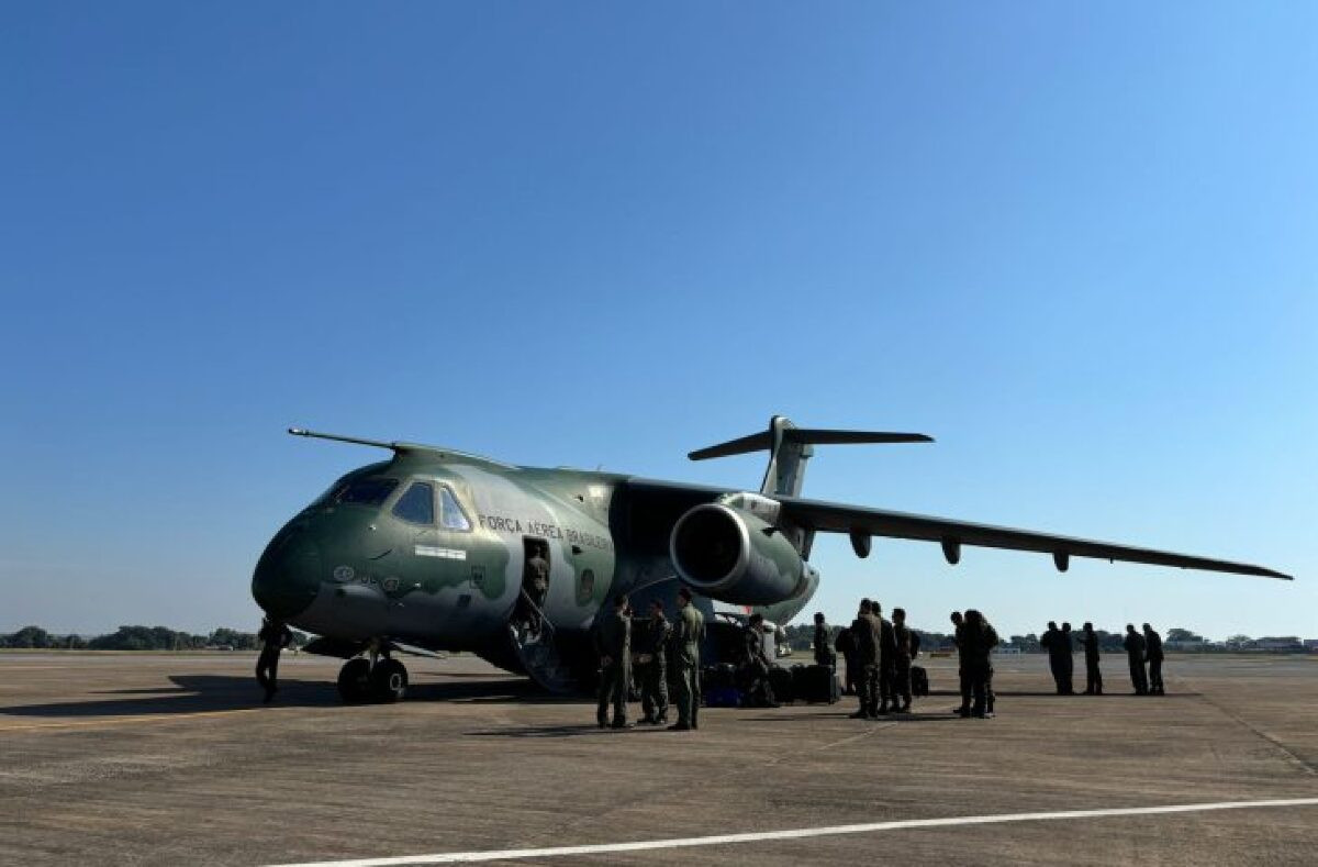 Aeronave KC-390 Millennium chega a Corumbá para combater os incêndios no Pantanal