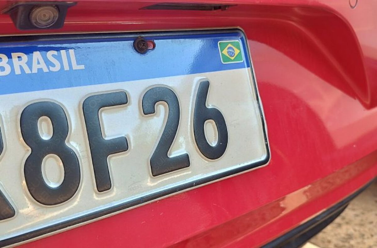 Veículos com placa final 6 devem ser licenciados até 31 de julho em Mato Grosso do Sul