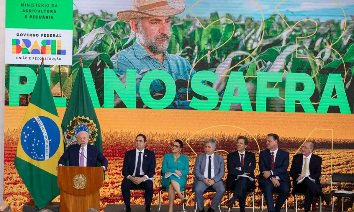 Governo lança Plano Safra de R$ 364,22 bilhões para agronegócio