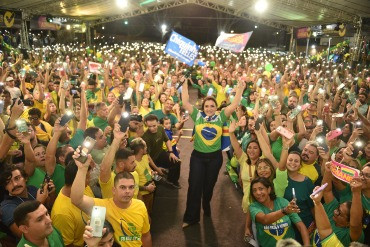 Adriane Lopes lança pré-candidatura ao lado da senadora Tereza Cristina