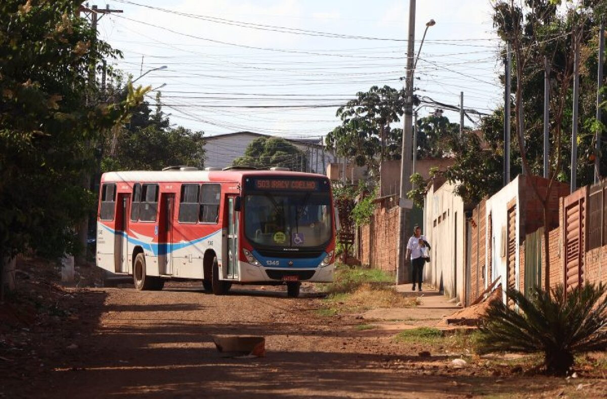 Bairro em Campo Grande recebe asfalto e nova ponte com investimento do Governo Estadual