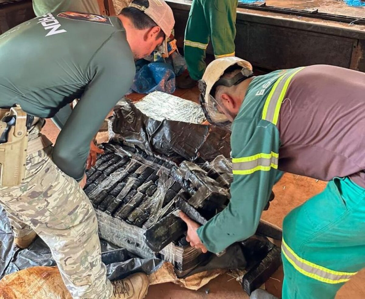 DEFRON incinera 13 toneladas de maconha em Ponta Porã