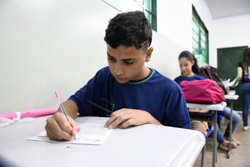 A REE oferece um total de 210 mil vagas em 348 unidades escolares distribuídas em todo o Mato Grosso do Sul.