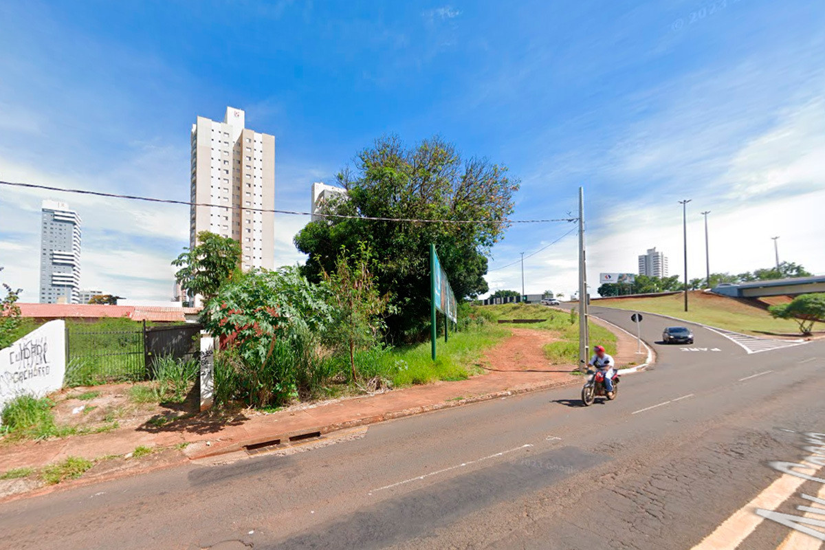 Prefeitura de Campo Grande vai vender ou trocar terreno inutilizado na Rua Ceará