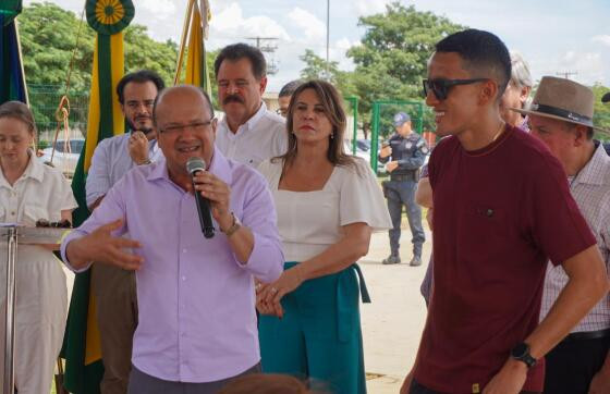 Pista de atletismo de padrão internacional é inaugurada em Dourados