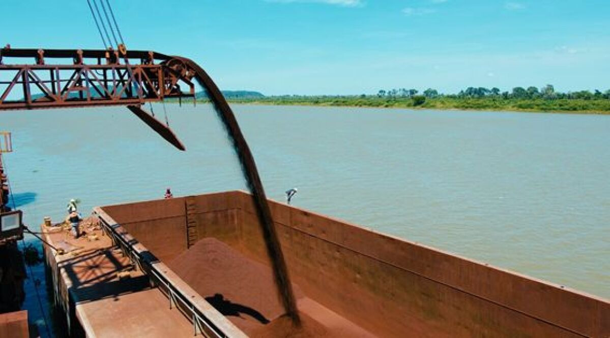 Embarques de minério de ferro pelo Rio Paraguai podem superar 200 mil toneladas