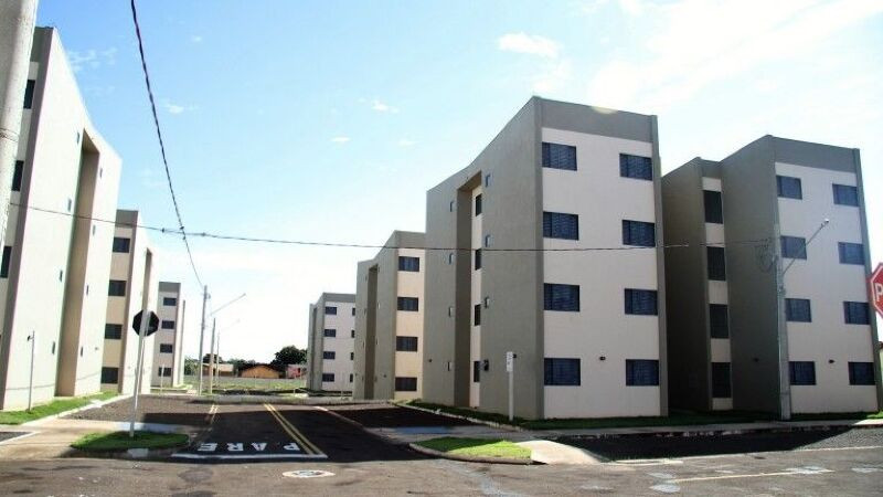 O condomínio contará com 164 unidades habitacionais, 15 lojas comerciais e quatro espaços destinados a equipamentos públicos