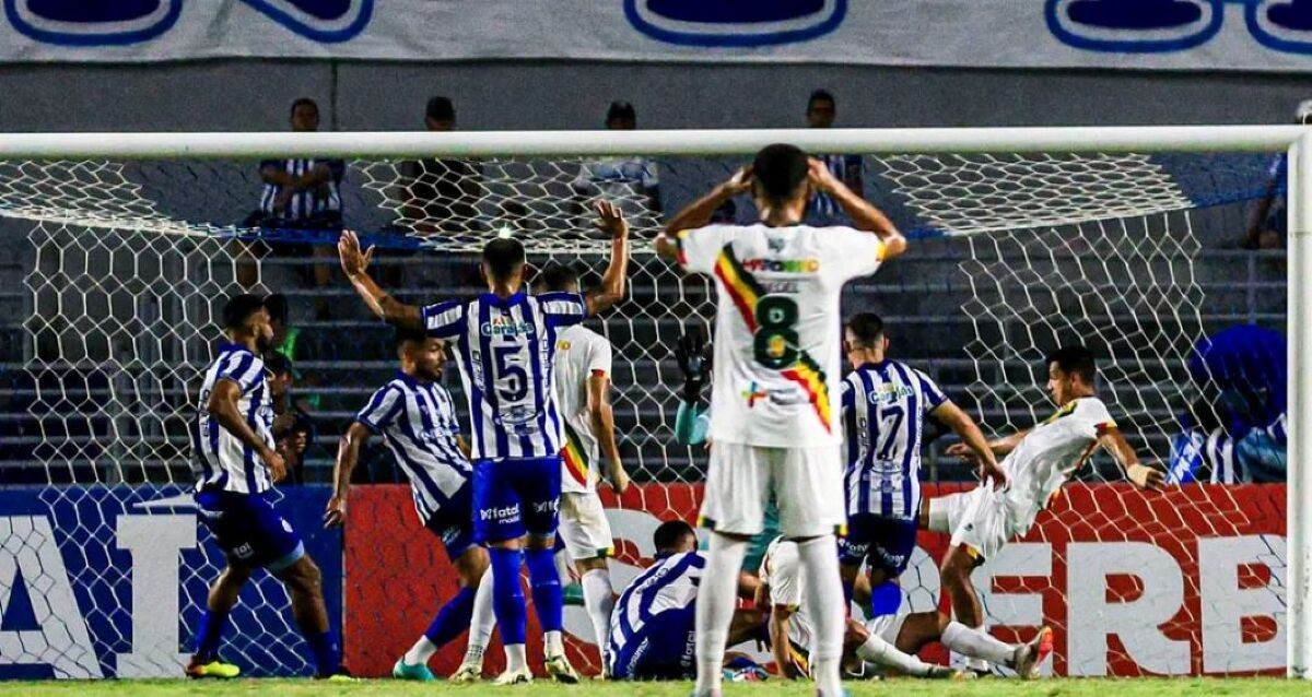 CSA 4 x 0 Sampaio Corrêa - Copa do Nordeste 2025