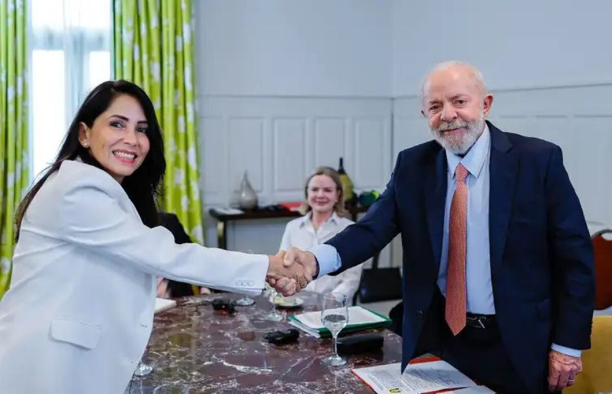 Lula diz que Zelensky foi humilhado por Trump: “cena grotesca”