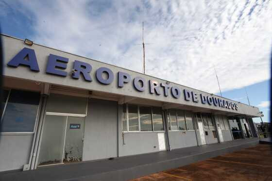 Governo federal entrega pista do aeroporto de Dourados e anuncia novo terminal