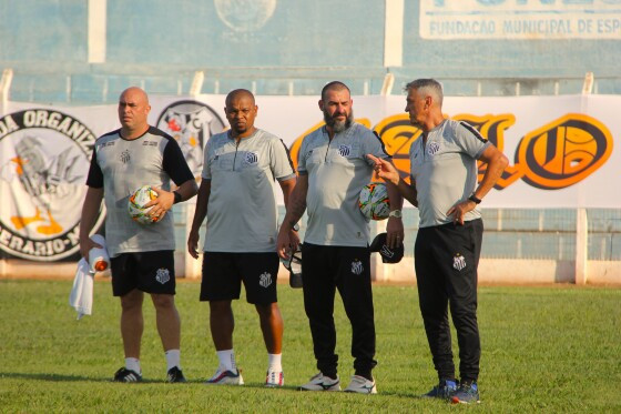 Treinador Leocir Dall`Astra e sua comissão técnica - Operário FC 2025 