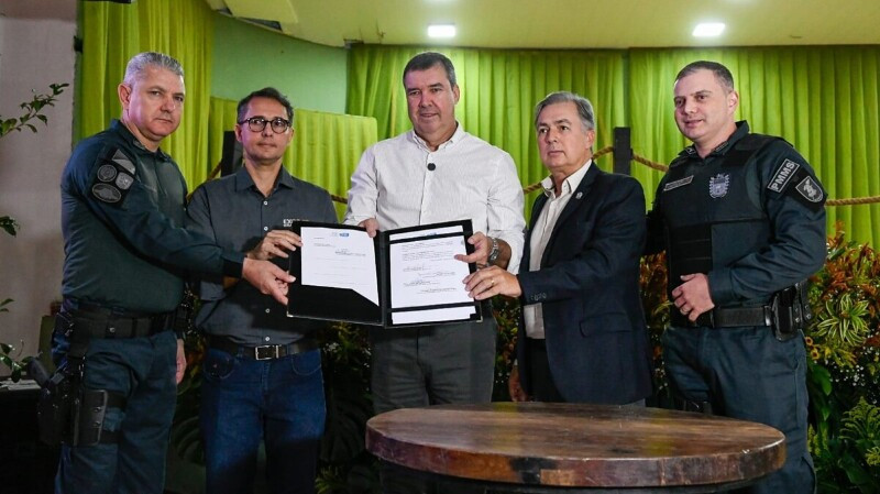 Durante a abertura da feira foi assinado um o protocolo de intenções para aumentar a segurança rural primária