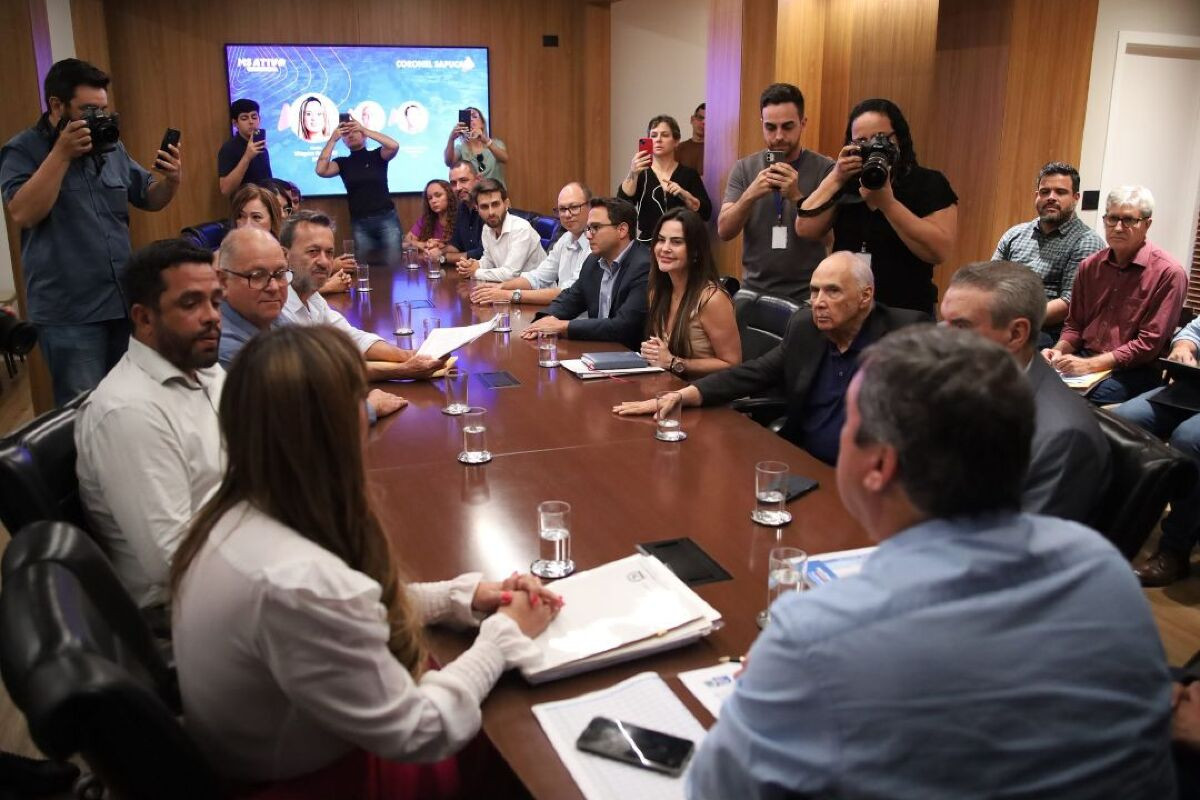 Eduardo Riedel Reunião de prefeitos MS Ativo Coronel Sapucaia 