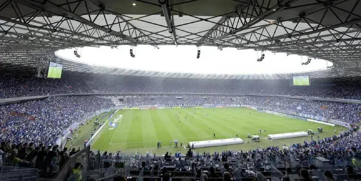 Estádio Mineirão, em Belo Horizonte, Clássico entre Cruzeiro e Atlético-MG