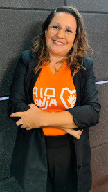 Viviane Vaz - Artigo