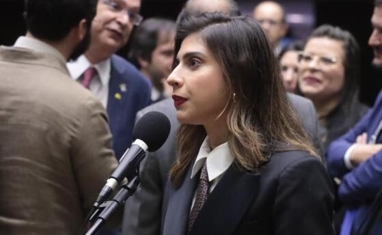 Deputada Camila Jara cobra agilidade na construção da USF do Jardim Carioca