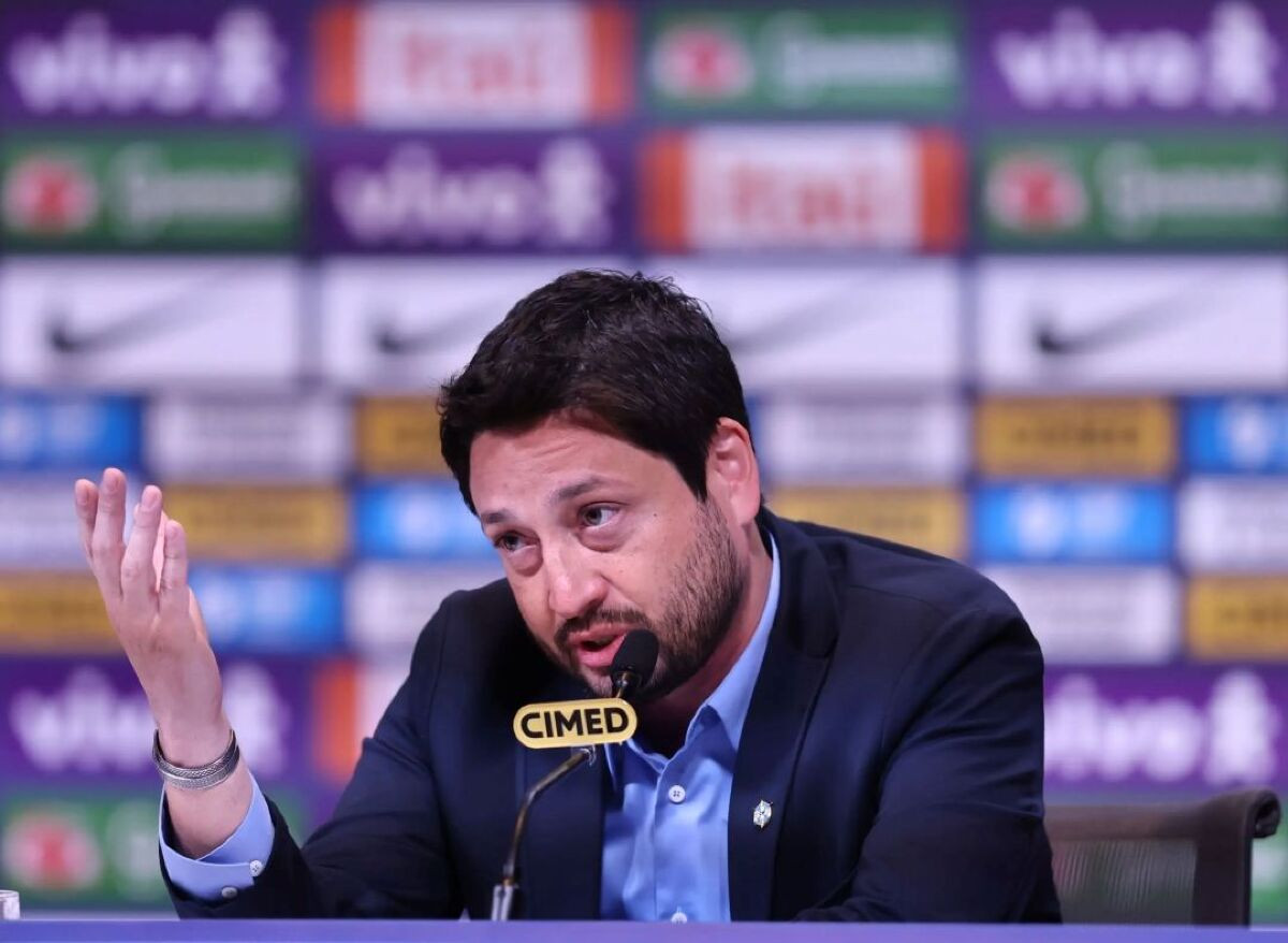 Arthur Elias divulgou lista de 23 jogadoras para a Copa América Feminina 2025
