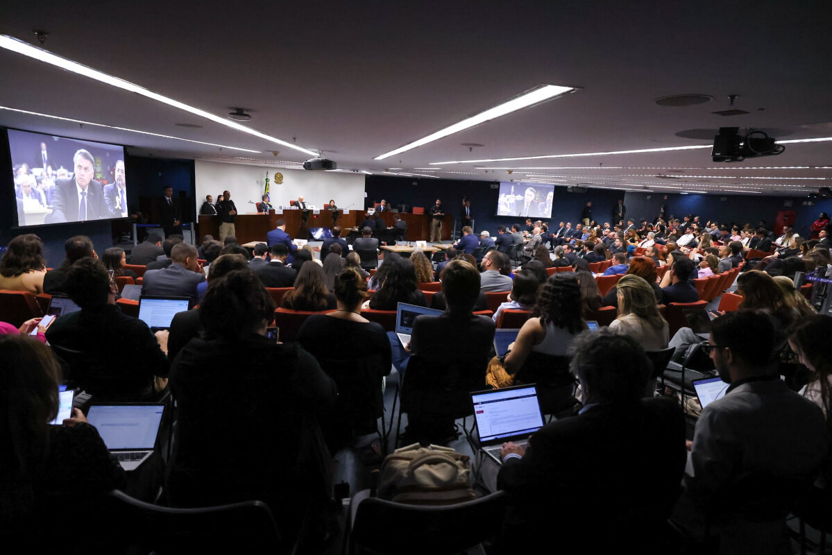 “Não procede”, afirma Jair Bolsonaro sobre acusação de golpe