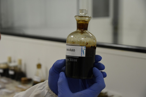 Biocombustível inédito criado em MS conquista patente nos Estados Unidos e no Brasil