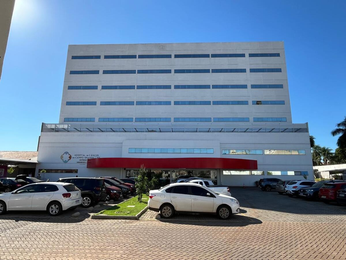 Julho Verde: Hospital de Câncer abre mês de alerta com entrega de laringes eletrônicas e coral de pacientes