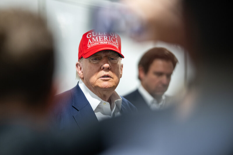 Trump usou sua rede social para defender Bolsonaro