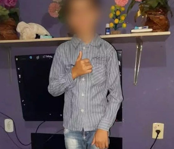 Criança com autismo sai de casa sozinha e é encontrada morta em lagoa em Nova Andradina